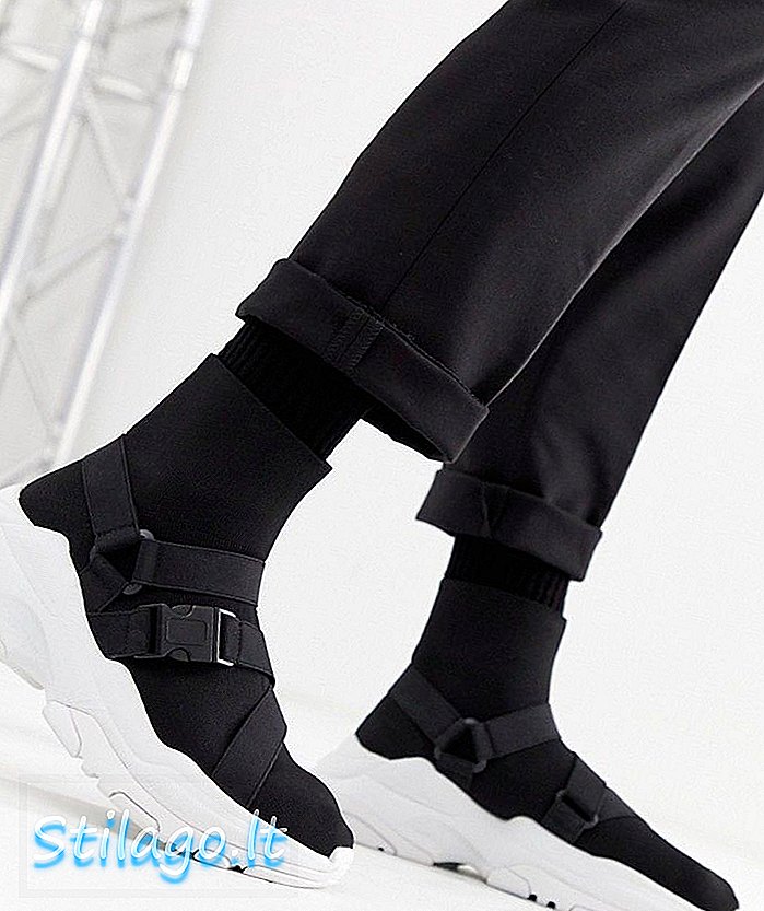ASOS DESIGN sock trainer có màu đen với đế và dây đeo chunky