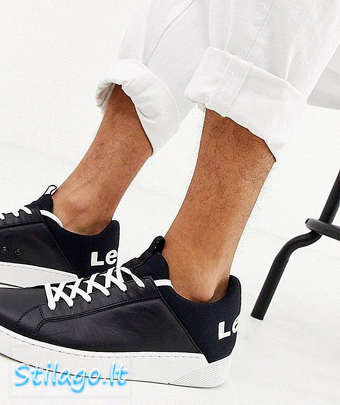 Giày sneaker logo của Levi màu đen