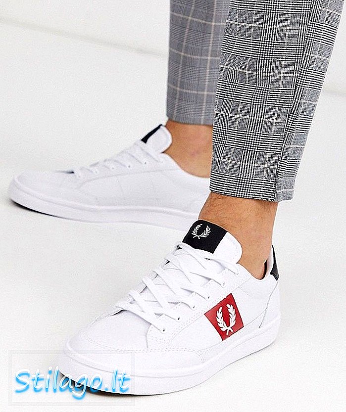 Entrenadors de pell de Fred Perry Deuce en blanc