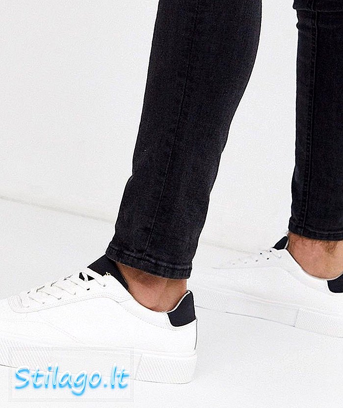 Sneaker Pull & Bear con linguetta a contrasto sul tallone in bianco