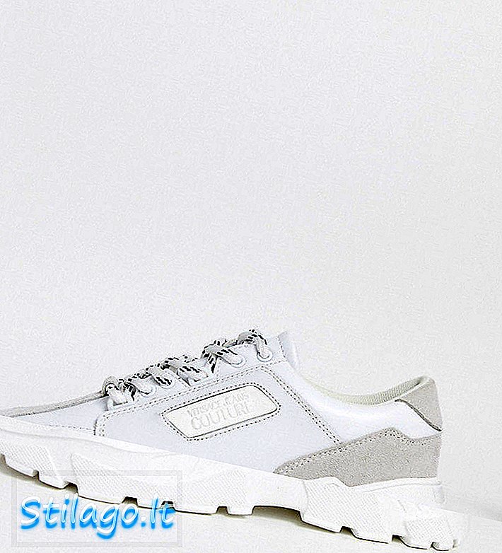 حذاء فيرساتشي جينز كوتور مع نعل سميك باللون الأبيض