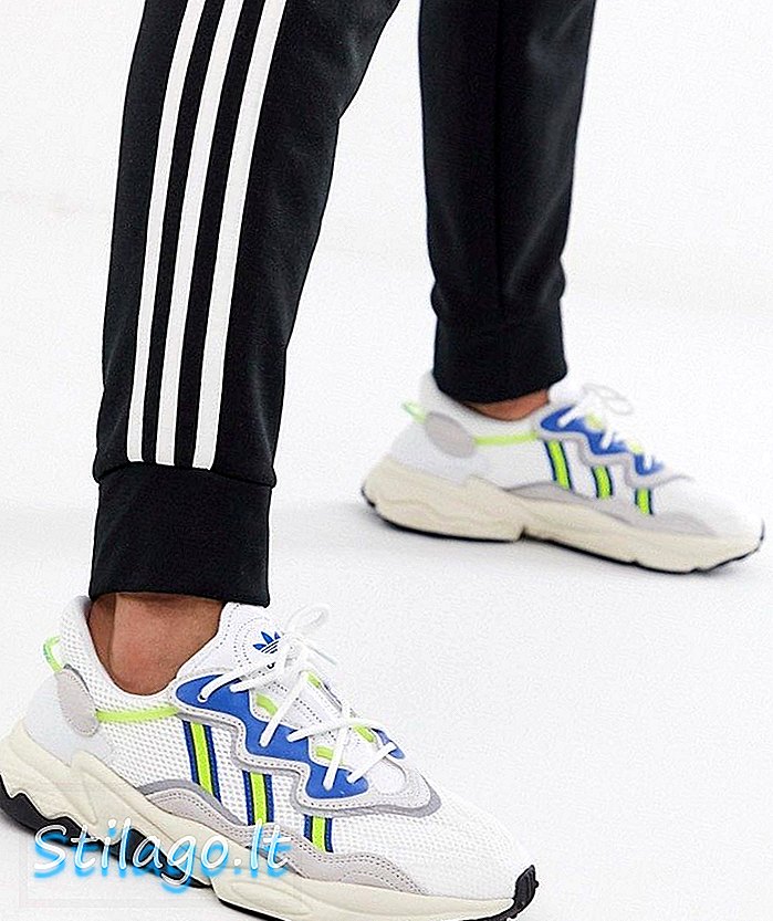 Adidas Originals ozweego treniruokliai yra balti su daugybe 3 juostelių